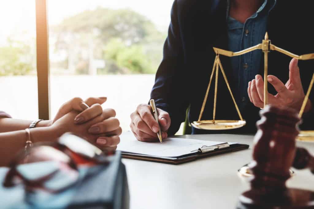 Court Applications vs. Mediation: A Less Stressful Path with EH Mediation Margate